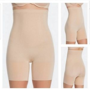 SPANX OnCore High-Waisted Mid-Thigh Short